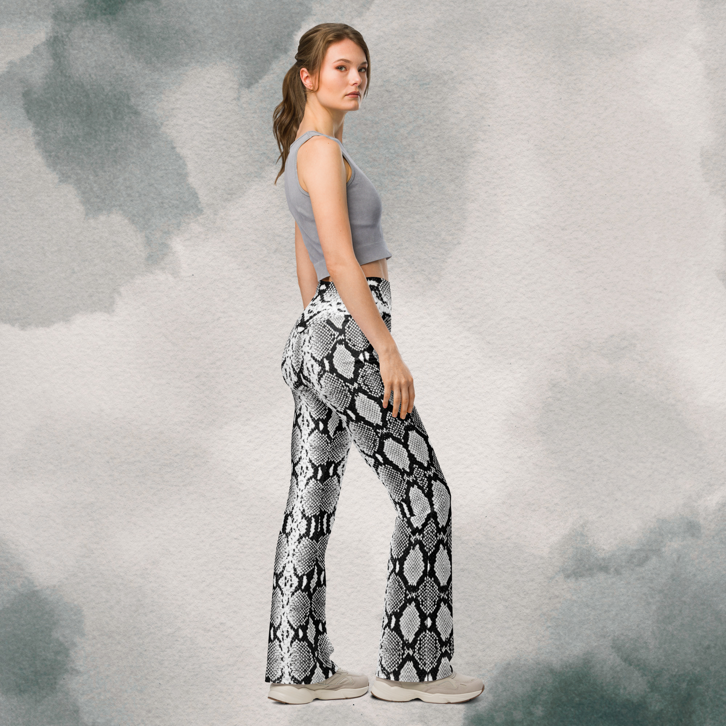 Snake Skin - Black & White - Flare leggings