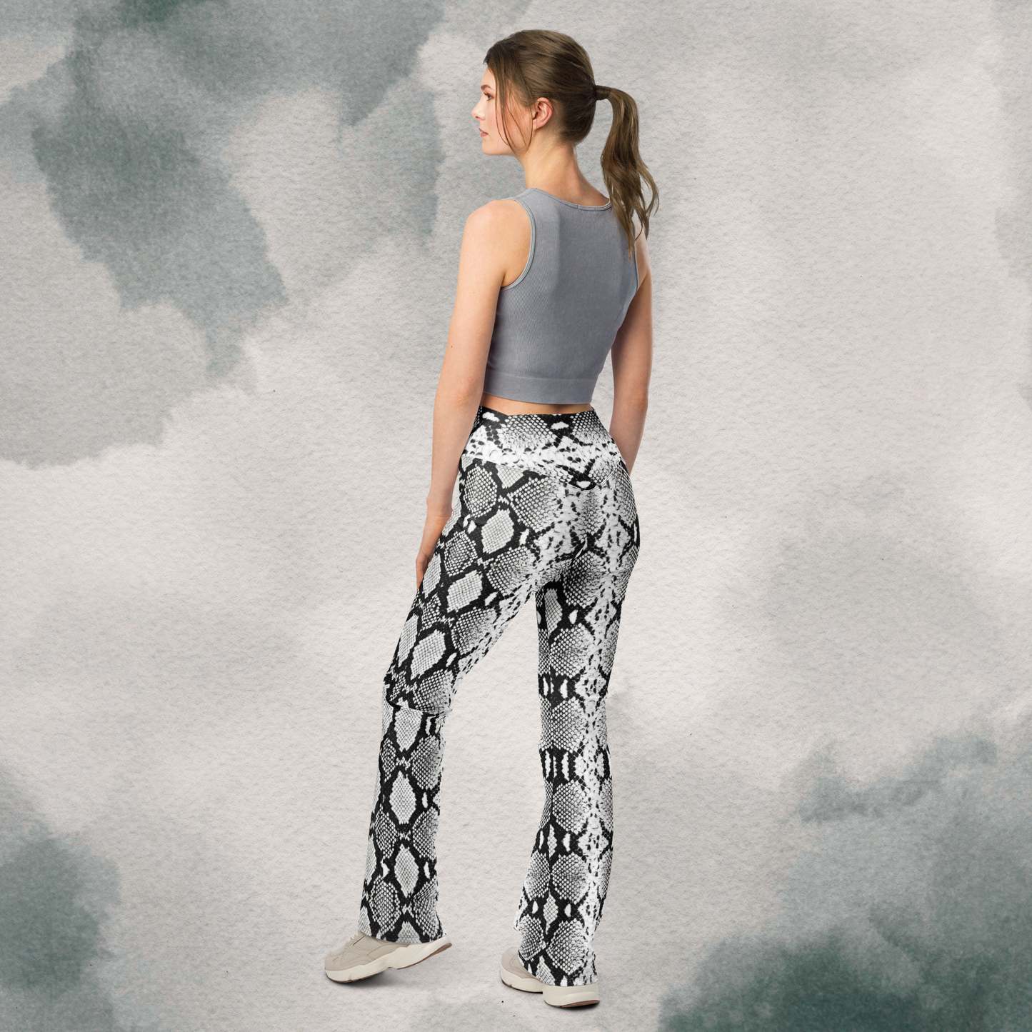 Snake Skin - Black & White - Flare leggings